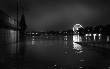 Luc Dartois 2016 - Paris la nuit inondations, Grande Roue