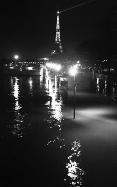 Luc Dartois 2018 - Paris la nuit inondations, Tour Eiffel