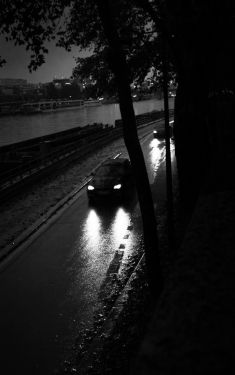 Luc Dartois 2019 - Paris la nuit sous la pluie, Voie Georges Pompidou