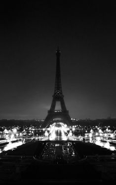 Luc Dartois 2019 - Paris la nuit sous la pluie, Tour Eiffel (2)