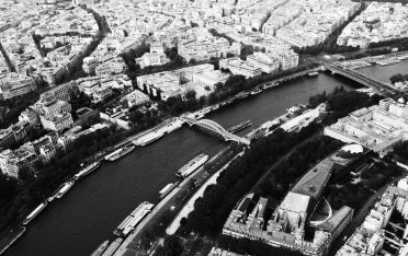 Luc Dartois 2020 - Paris, vue de la Tour Eiffel, Quai Branly